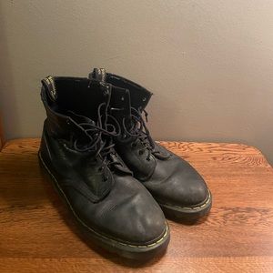men’s 13 dr. martens 1460 black boots